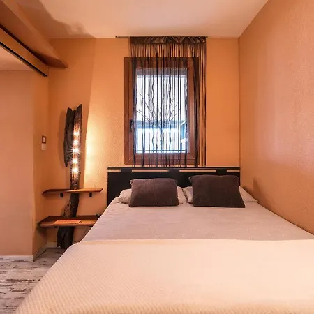 Naturiste Port Venus 아파트